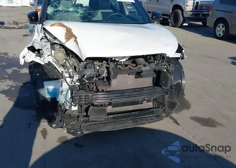 2023 Nissan Kicks Sr Xtronic Cvt z USA, uszkodzony, nr VIN 3N1CP5DV9PL553614